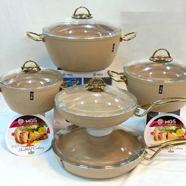 سرویس قابلمه 10 پارچه ام جی اس مدل ماینز(فورج) یراق طلایی درب پیرکس MGS