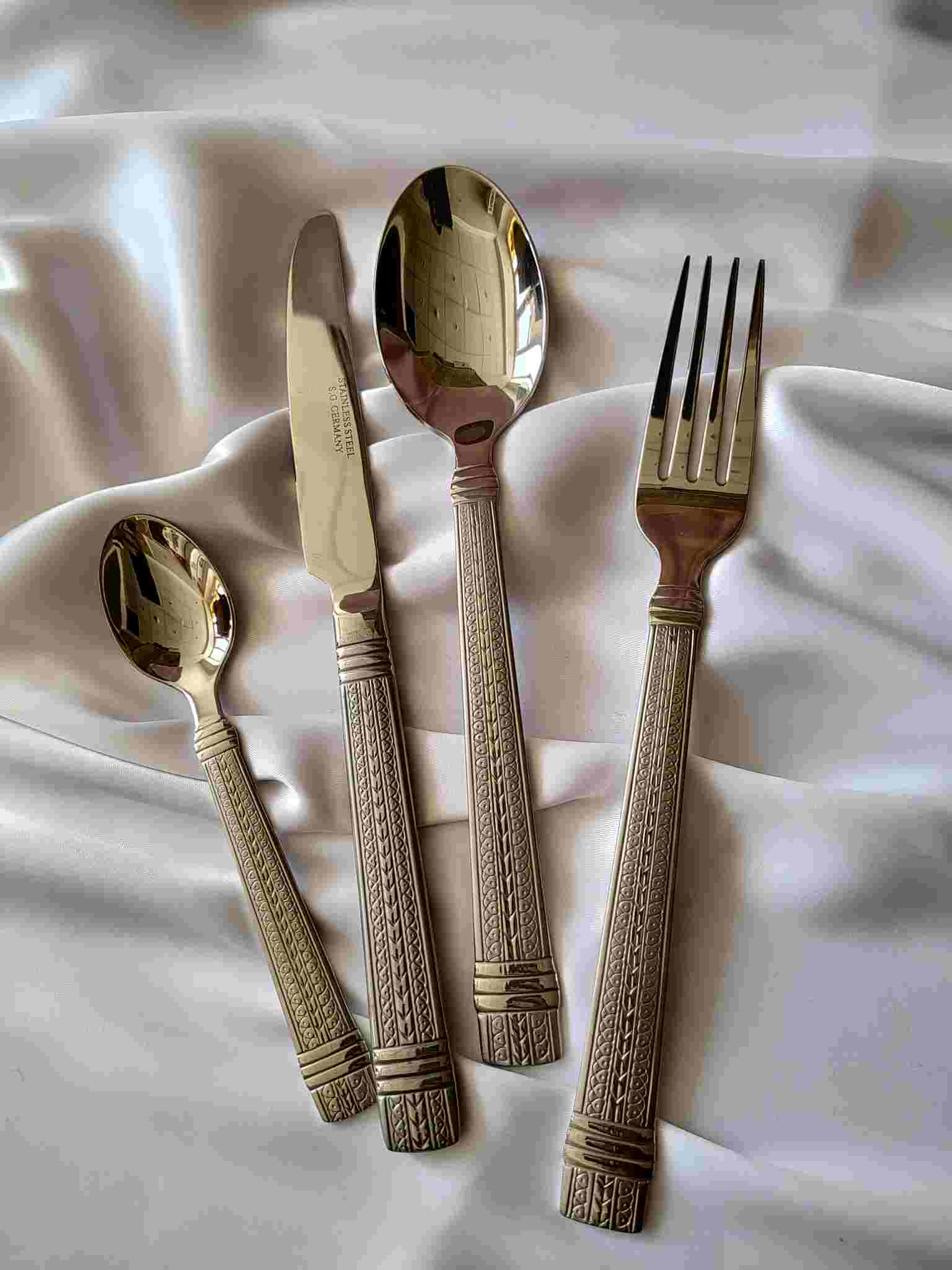 سرویس-قاشق-و-چنگال-86-پارچه-زولتن.jpeg